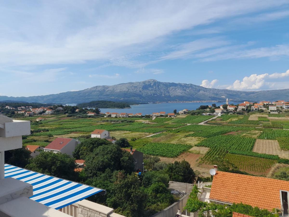 Villa Apartments Mate Cebalo Lumbarda Buitenkant foto