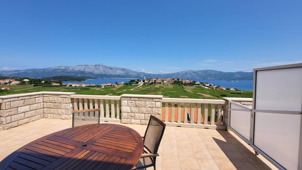 Villa Apartments Mate Cebalo Lumbarda Buitenkant foto