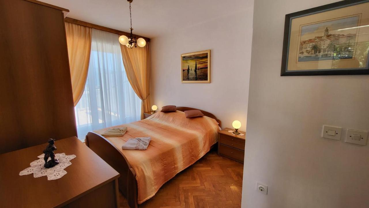 Villa Apartments Mate Cebalo Lumbarda Buitenkant foto